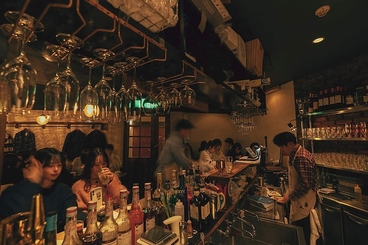 コマツ COMATSU Kitchen&bar 大名店の雰囲気1