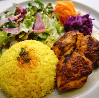 コスパ◎ジューシーなケイジャンチキンプレート！