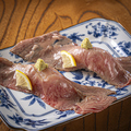 料理メニュー写真&nbsp;和牛炙り肉寿司（二貫）