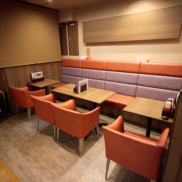 中華料理 金明飯店 東梅田店の雰囲気1