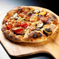 季節野菜とサラミのディアボラピッツァ(約20cm)