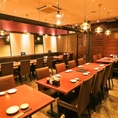 広くて明るく綺麗な店内。人数に合ったお席をご用意いたします！【北千住で居酒屋・蟹・海鮮・和食のお店をお探しなら北海道へ】