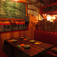 WASIA TAVERN（ワジア　タヴァーン）の雰囲気1
