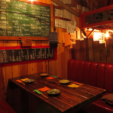 WASIA TAVERN ワジア タヴァーンの雰囲気1