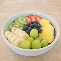 スーパーフードとフルーツのバランス◎アサイーボウル♪