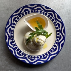 自家製ブッラータチーズ