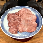 上塩タンは、サクサク触感が楽しめ、ハラミはサッパリとした美味しさが♪噛む程に溢れ出す旨さが絶品