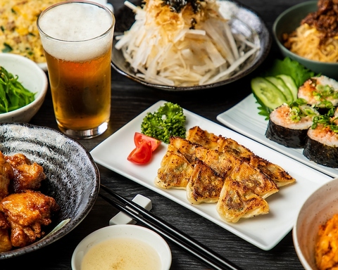 ★大阪名物「ひとくち餃子」が味わえる中華居酒屋！