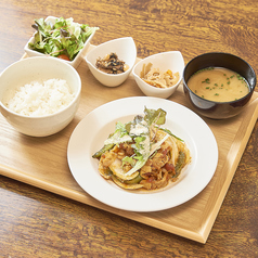 豚肉と野菜のナポリタン風定食