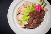 村上牛と岩船豚の肉丼