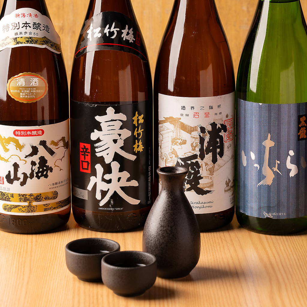 こだわりの鶏料理に合うお酒を100種以上取り揃えております！種類豊富な飲み放題もございます♪