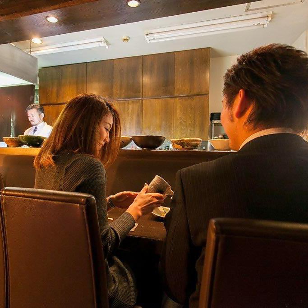 女の子同士や、デートにもばっちりのカウンター席。BAR使いとして使うのも良いね♪