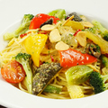 料理メニュー写真 緑黄色野菜のペペロンチーノ