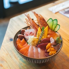 大人気！漁師飯の海鮮丼