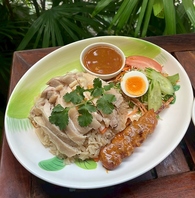 【定番】カオマンガイランチ