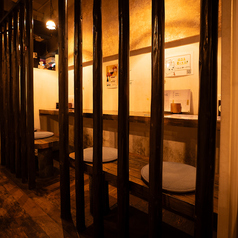 清潔感のあるテーブルと整った器が、料理の美味しさをさらに後押し。接待や顔合わせなどきちんとした席にもふさわしい印象です。