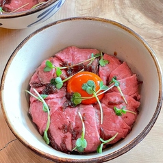 自家製ローストビーフ丼◆1,650円（税込）