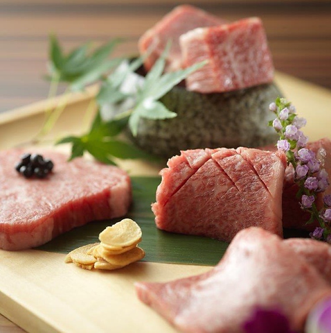 厳選肉、食材にこだわる最高級焼肉と繊細でクラシックな日本料理、新しく美しい融合。