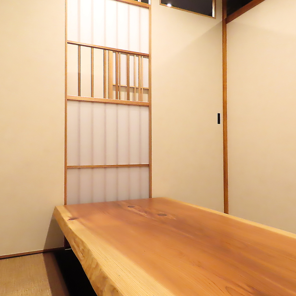 大人数のご宴会予約も承っております！16名様～最大20名様まで掘りごたつ半個室をご利用いただけます