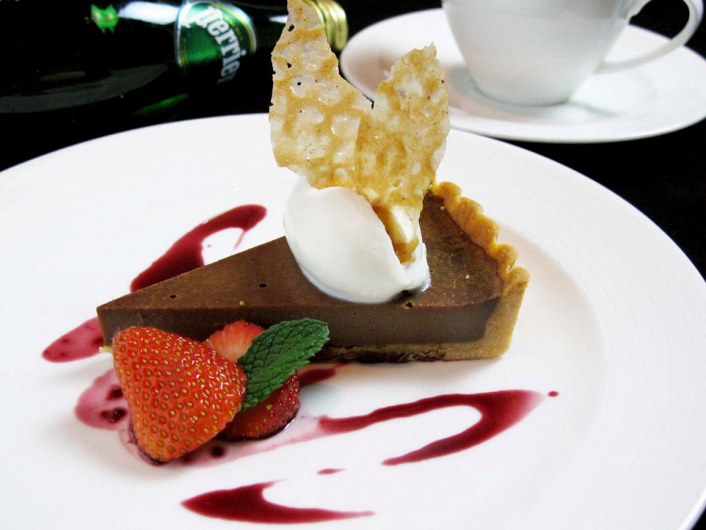 パティシエ特製デザートはコースはもちろん、カフェタイムでも楽しめます！