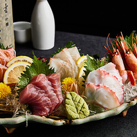 輝く朝獲れ新鮮鮮魚。日本酒とあわせてどうぞ