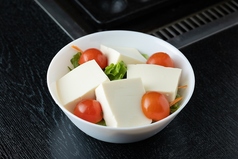 豆腐サラダ