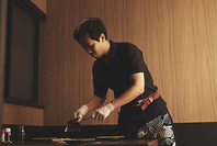 宴会もサク飲みも、誰と来ても落ち着ける店。