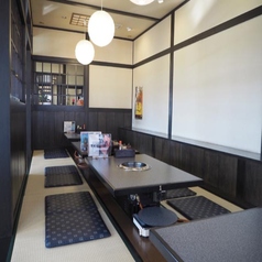 「焼肉 武蔵」がこだわり抜いた新鮮な焼肉に、ごはんやスープがセットになった平日限定のお得なランチも充実しています！リーズナブルな価格でご提供しておりますので、ご友人やご家族との楽しい時間をお過ごしいただけます。ゆったりくつろげるお座敷席で、焼肉を囲みながら特別なひとときを心ゆくまでご堪能くださいませ!