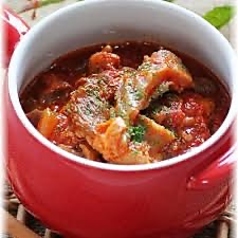 とろとろ牛スジトマト煮込み