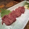 料理メニュー写真&nbsp;馬刺し　ニンニク＆生姜
