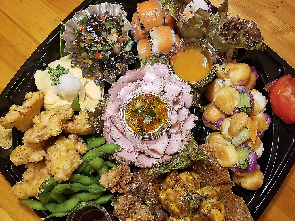 当店自慢の味を詰め込んだオードブル！ご自宅での宴会や手土産にも♪【前日17時までの要予約】