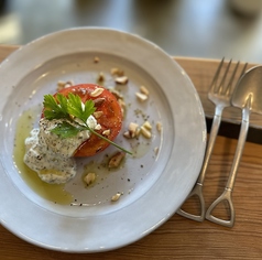 ■パセリラブネのヘルシー バジルトマトカプレーゼLabneh  Tomato  Caprese