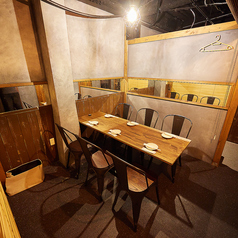 炭火バル あじと 大阪梅田店特集写真1