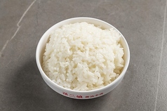 白ご飯/牛肉と河粉の炒め物