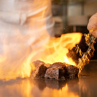 【厳選黒毛和牛】国産にこだわった極上のステーキ