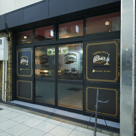 全面禁煙!ピザやアヒージョ、体験型コーヒーなど、多彩なメニューを楽しめるお店です!