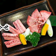 和牛中落カルビ特選厚上タン盛り合せ