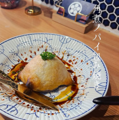 【サクサクのパイ生地に包んでご提供！】角煮ノパイ包み焼き《880円（税込）》の写真