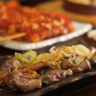 鮮度がケタ違い★肉問屋ならでの料理が人気！