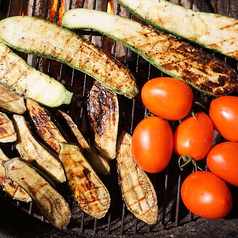 BBQ気分を味わえる♪新鮮な野菜もご用意しております。