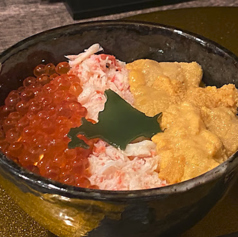 特上三色丼(うに・いくら・かに)