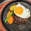 料理メニュー写真&nbsp;自家製ハンバーグ