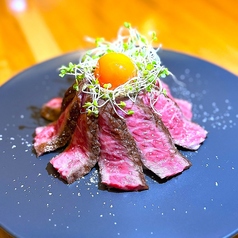 国産黒毛和牛のステーキ丼