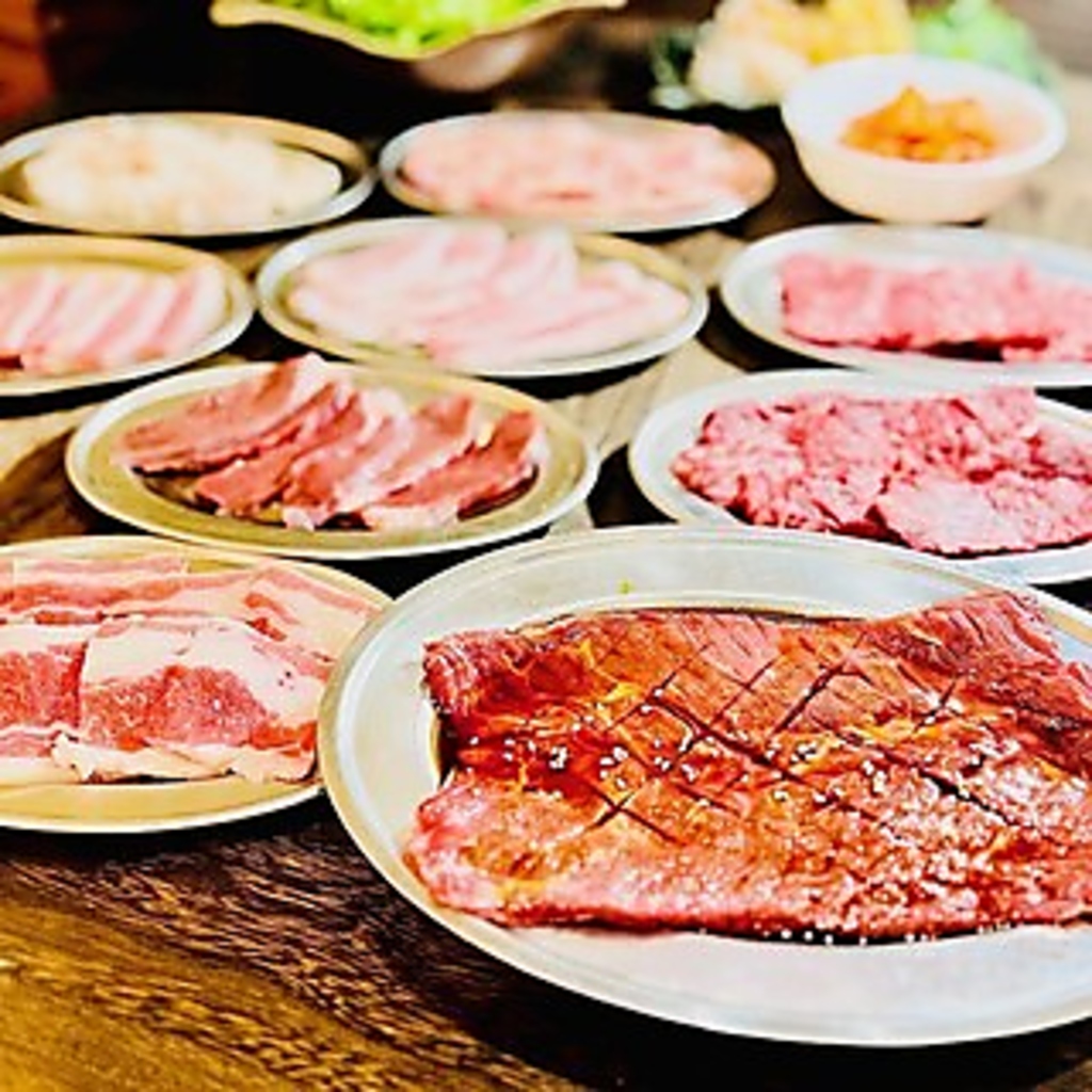 【食べ飲み放題】2時間3500円♪焼肉&おつまみ食べ放題に飲み放題もついてこの価格！！