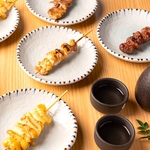 串焼きや手羽唐揚げをはじめとしたジューシーな地鶏の創作料理の数々をお楽しみください★