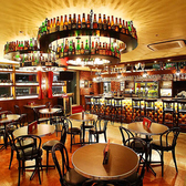 海外のお洒落な雰囲気漂う店内。結婚式二次会や同窓会などのパーティーに最適!