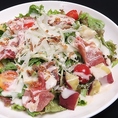 【こころおすすめメニュー4】林ハムベーコンと生ハムのシーザーサラダ