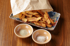 シャカシャカポテトフライ　わさび塩/トリュフ塩　各