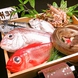 徳島の地元素材を使った海鮮料理の数々でお酒がすすむ！