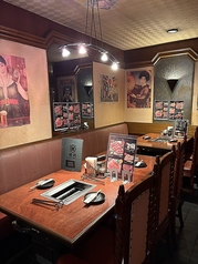 2名様～最大40名様まで対応可能。昭和レトロな趣を感じられる店内でゆったりとお食事をお楽しみいただけます。